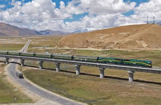Цинхай-Тибетская железнодорожная магистраль (21 фото)