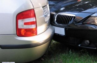  Разбитый BMW (6 фото)