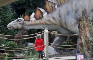 Динозавры на свободе (10 фото)
