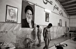 Повседневная жизнь в Иране (13 фото)