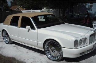 Bentley Arnage из старенького Lincoln Town Car (6 фото)