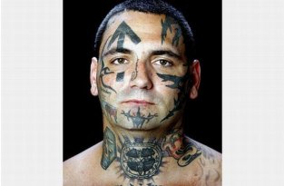 Удаление татуировок с лица скинхеда (12 фото)