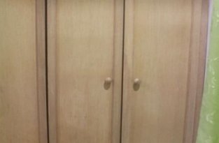 Шкаф с секретом (3 фото)