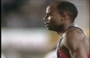 Самый длинный прыжок от Mike Powell в 1991 на 8,95 метра