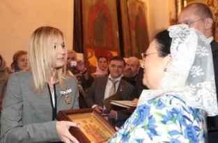Наталья Поклонская была награждена Императорским Орденом Святой Анастасии (3 фото)
