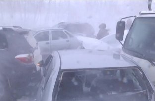 В Тольятти произошла авария с участием 24 машин (15 фото + видео)