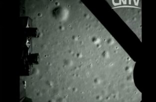 Последние минуты приземления китайского космического аппарата на луну