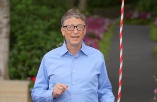 Билл Гейтс вылил на себя ведро ледяной воды