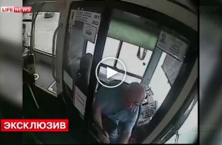 Поножовщина в салоне автобуса в Москве
