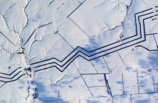 Странные линии в российской степи озадачили французского астронавта (1 фото)