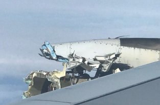 У аэробуса А380 авиакомпании Air France развалился двигатель прямо во время полета над Атлантикой (5 фото)