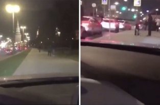 Мажор на BMW катался по тротуару у самого Кремля (3 фото)
