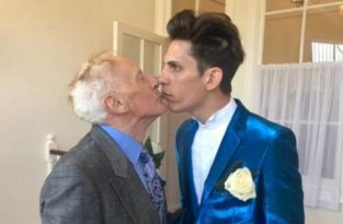 79-летний священник-гей вернулся к изменившему ему 24-летнему мужу (3 фото)