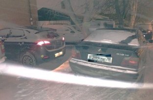 Как паркует автомобиль врио губернатора Санкт-Петербурга Александр Беглов (4 фото)