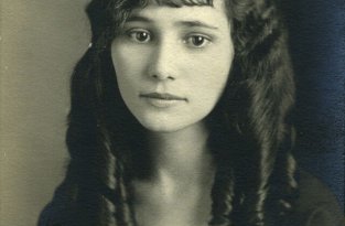 Мгновения прошлого: как выглядели юные леди 100 лет назад (20 фото)
