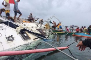 У Филиппин обнаружили дрейфующую яхту с мумией на борту (5 фото)