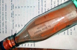 Самую старую бутылку с посланием прибило к берегу в Германии (2 фото)
