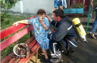 В Деснянском районе Киева запылала девятиэтажка