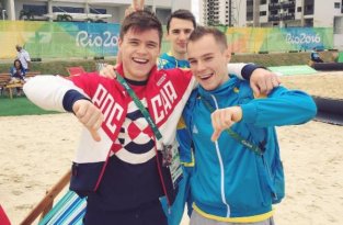 Призер Олимпиады-2016 украинец Верняев сфотографировался с российским гимнастом
