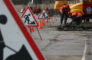 В Киеве на Позняках на три дня ограничат движение из-за ремонта дорог