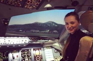 Девушка в 23 года стала пилотом Аэрофлота (17 фото)