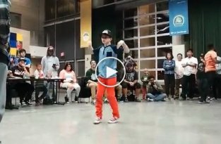 10-летний мальчик удивил публику потрясающим танцем
