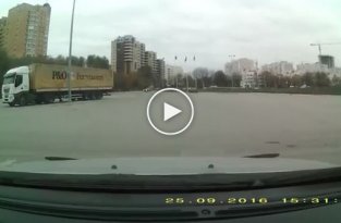 В Рязани пострадал водитель Mazda