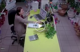 Быстрое ограбление цветочного магазина 