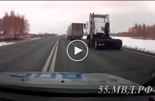Погоня за тягачом на трассе Тюмень-Омск