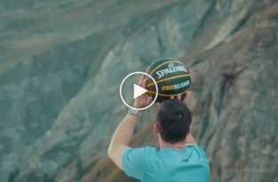 Австралиец забросил мяч в кольцо с высоты 180 метров и установил новый мировой рекорд