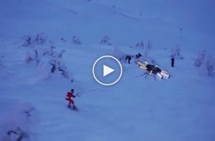 Видеоблогер построил гигантский дрон, способный поднять человека и прокатился с его помощью на сноуборде