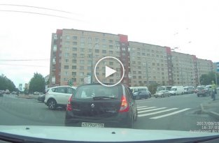 Водитель сбил пенсионерку в Петербурге