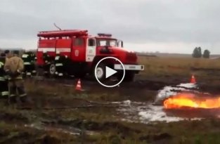 Провальные учения пожарных в Казахстане