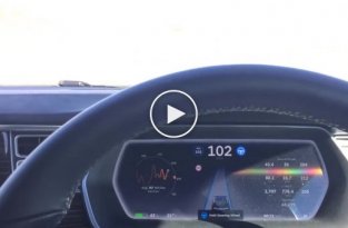 Что может произойти, когда ты засыпаешь за рулем машины Tesla