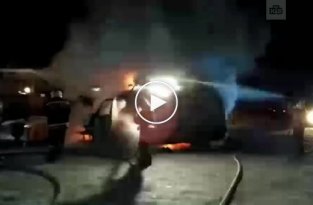 В Красноярском крае сгорел фургон с петардами