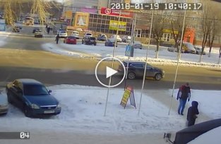 Женщина в капюшоне была сбита в Оренбурге
