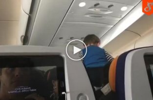 Невыносимый полет с кричащим ребенком