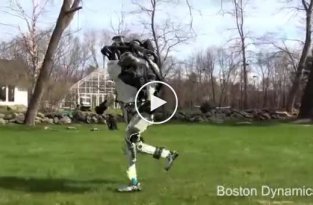 Роботов Boston Dynamics научили бегать трусцой по траве и самостоятельно ориентироваться