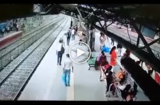 Очередной самоубийца на железнодорожной платформе