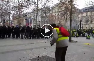 Толерантность у французских полицейских уже заканчивается