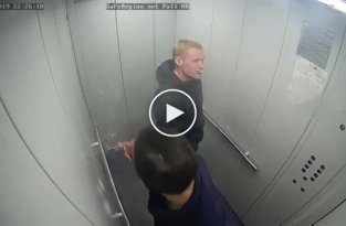 Агенты Трампа и Обамы в лифте Ярославля
