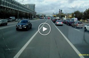 Продолжение ролика о водителе BMW X5, «учившем» скорую в Москве