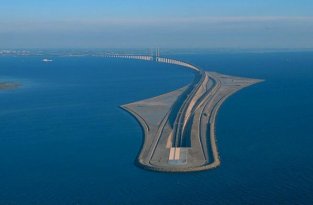 Удивительный мост-тоннель, соединяющий Данию и Швецию (8 фото)
