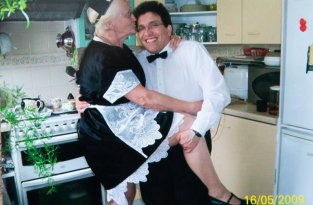 44-летний мужик наслаждается сексом с 83-летней женой (6 фото)