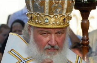 Патриарх Кирилл сказал, что платить десятину церкви — национальная традиция России (3 фото)