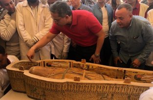 Власти Египта рассказали о содержимом 30 саркофагов, обнаруженных в Луксоре (6 фото)