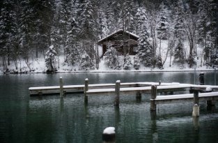 Альпийское высокогорное озеро Plansee. Австрия (10 фото)
