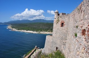 Крепость Сан-Педро-де-ла-Рока (Кастильо-дель-Морро) (28 фото)
