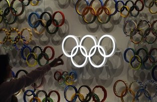Белые кольца японской Олимпиады: недоразумение или осознанный выбор? (2 фото)