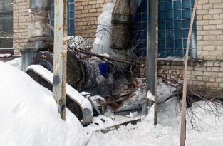 В Нижнем Новгороде ледяная глыба унесла жизнь рабочего (3 фото)